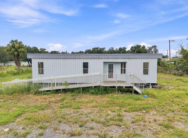 4946 E HILLSBOROUGH AVENUE, Tampa, FL 33610