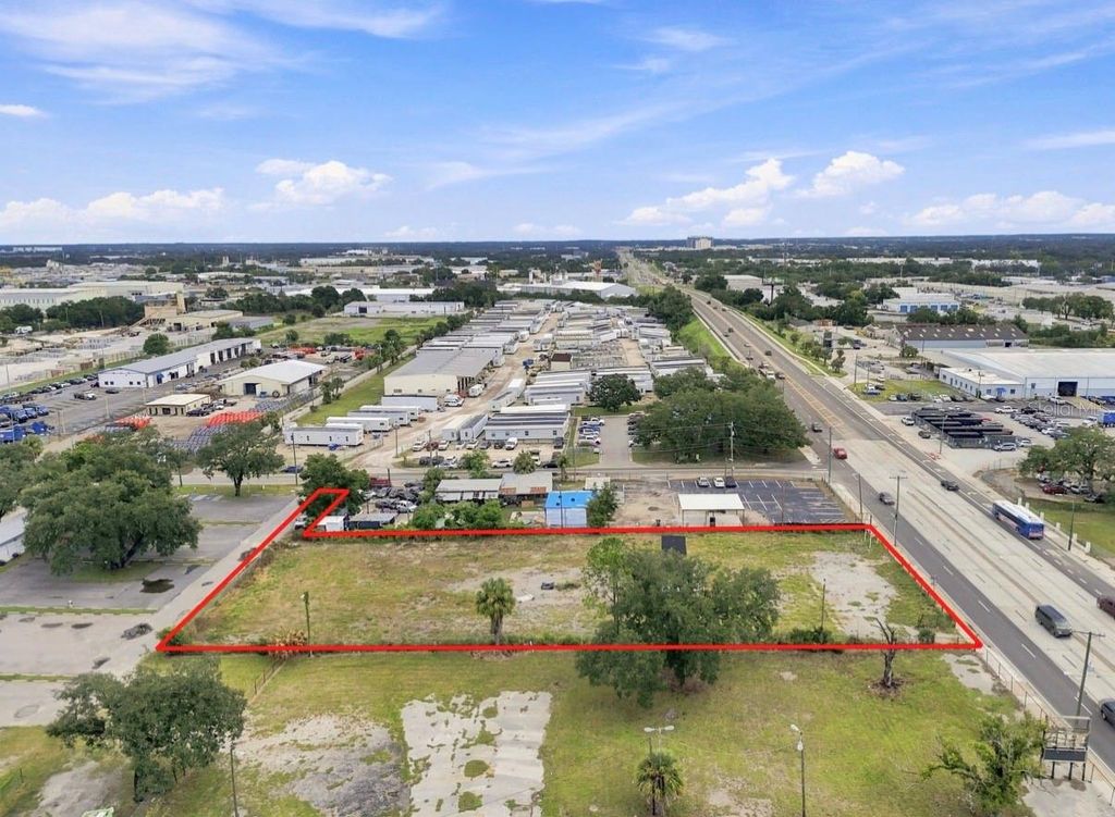 4946 E HILLSBOROUGH AVENUE, Tampa, FL 33610