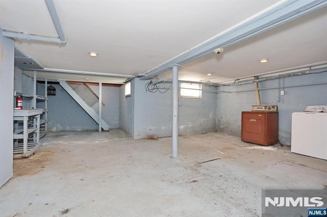 82 Coger Street, Saddle Brook, NJ 07663