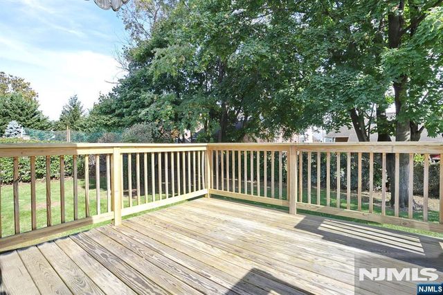 82 Coger Street, Saddle Brook, NJ 07663
