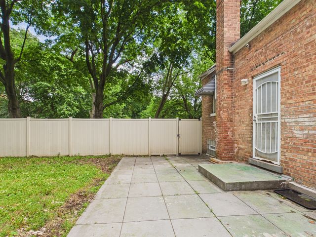 234 W 117th Street, Chicago, IL 60628
