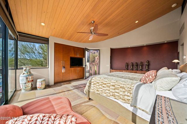 1327 E Desert Garden Drive, Tucson, AZ 85718