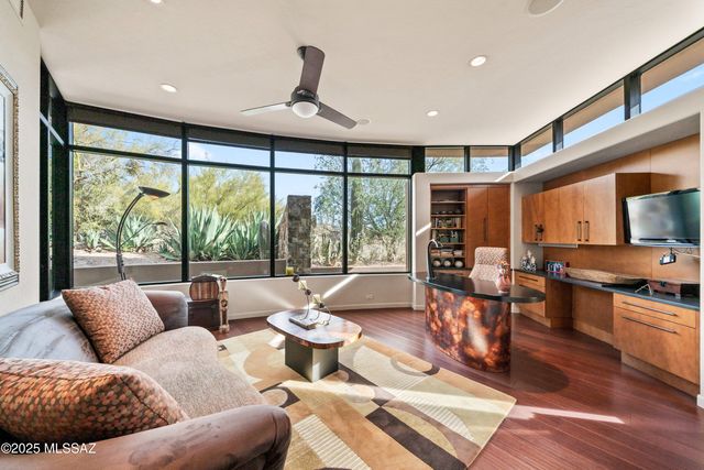 1327 E Desert Garden Drive, Tucson, AZ 85718