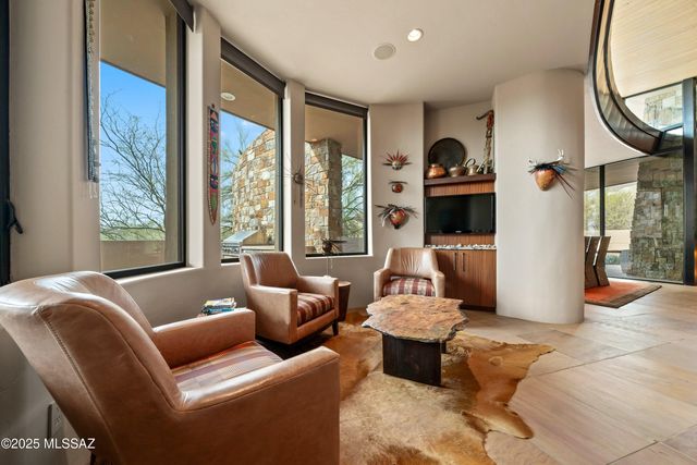 1327 E Desert Garden Drive, Tucson, AZ 85718