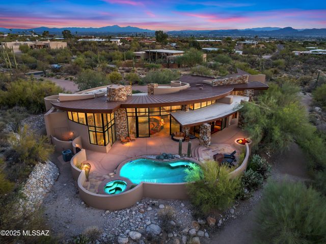 1327 E Desert Garden Drive, Tucson, AZ 85718