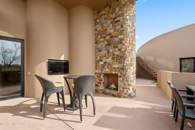 1327 E Desert Garden Drive, Tucson, AZ 85718