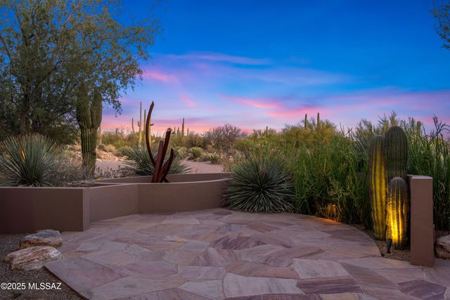 1327 E Desert Garden Drive, Tucson, AZ 85718