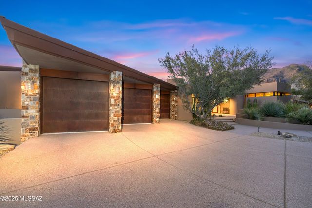 1327 E Desert Garden Drive, Tucson, AZ 85718