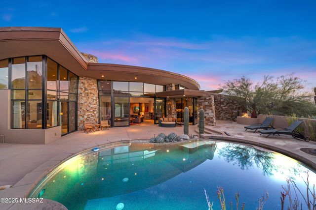 1327 E Desert Garden Drive, Tucson, AZ 85718