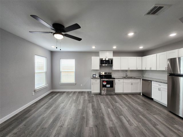 7735 Orebo Street B, Houston, TX 77088