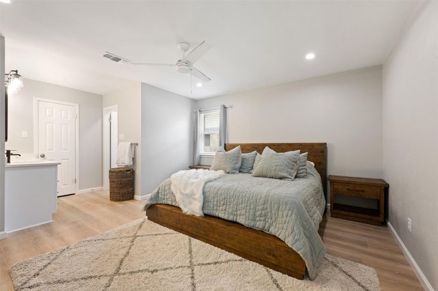 6105 Sun Vista DR, Austin, TX 78749