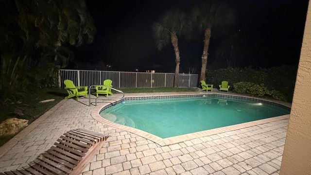 19125 Skyridge Circle, Boca Raton, FL 33498