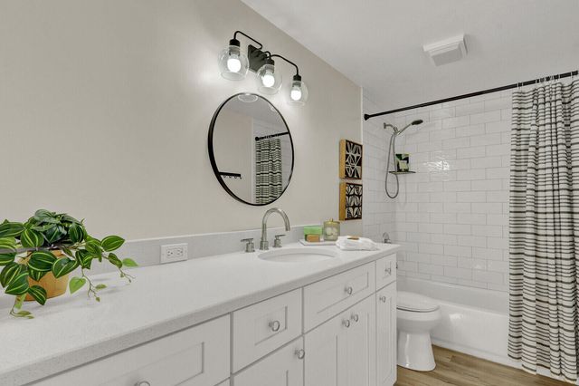 6605 66th Way, West Palm Beach, FL 33409