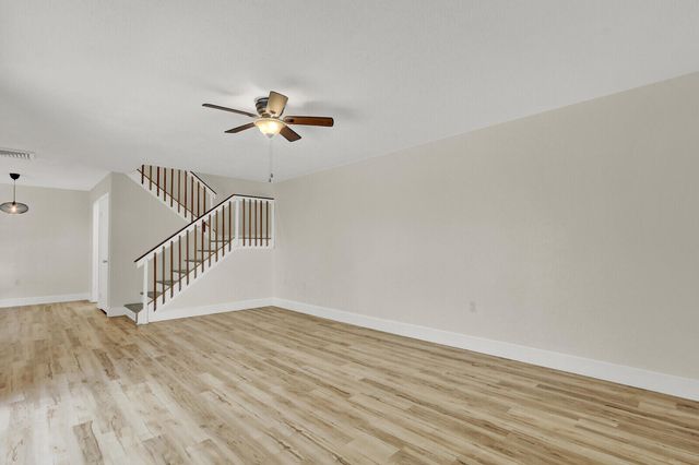 6605 66th Way, West Palm Beach, FL 33409