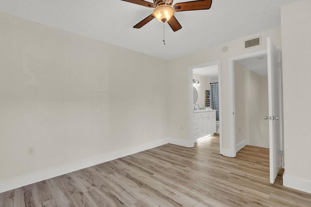 6605 66th Way, West Palm Beach, FL 33409