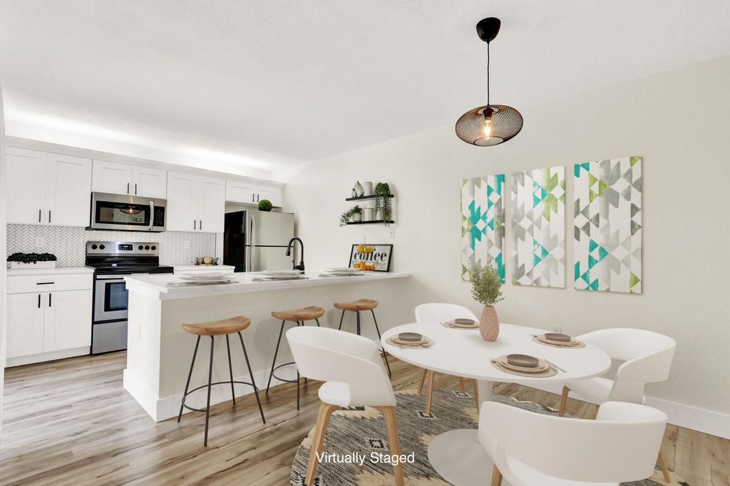 6605 66th Way, West Palm Beach, FL 33409