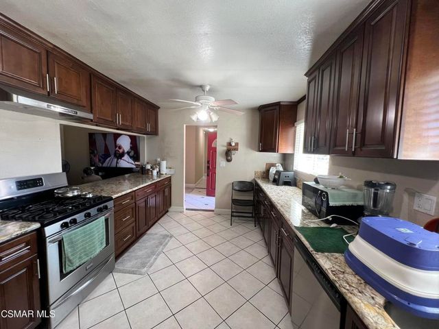 763 E Avenida De Los Arboles, Thousand Oaks, CA 91360