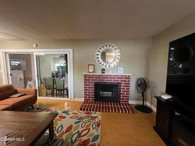 763 E Avenida De Los Arboles, Thousand Oaks, CA 91360