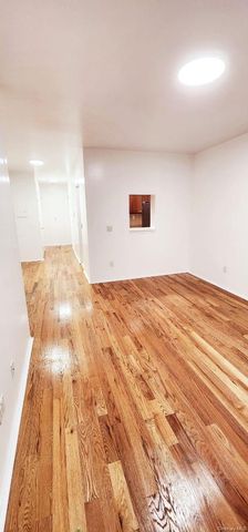 673 E 165th Street, Bronx, NY 10456