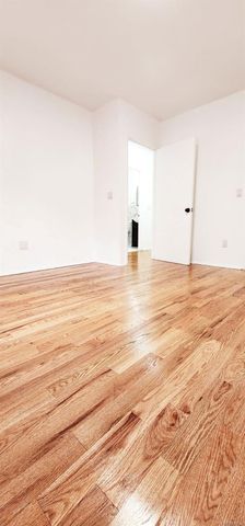 673 E 165th Street, Bronx, NY 10456