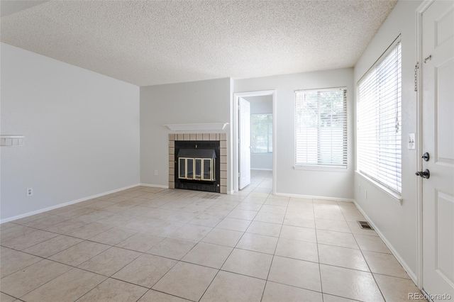 13833 E Lehigh Avenue D, Aurora, CO 80014