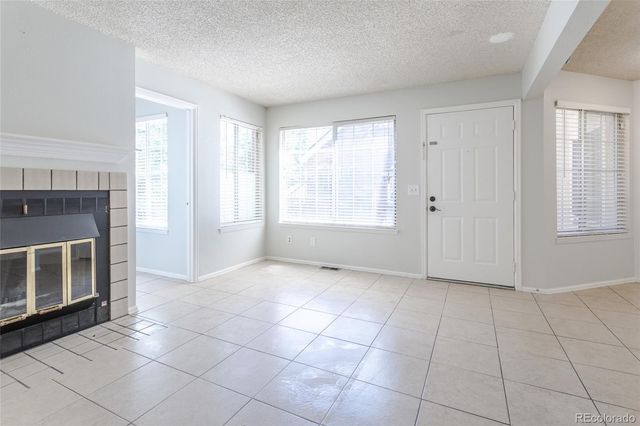 13833 E Lehigh Avenue D, Aurora, CO 80014