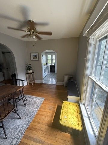 516 N Center Street 2, Naperville, IL 60563