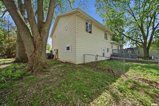1315 PRINCE Street, Pekin, IL 61554