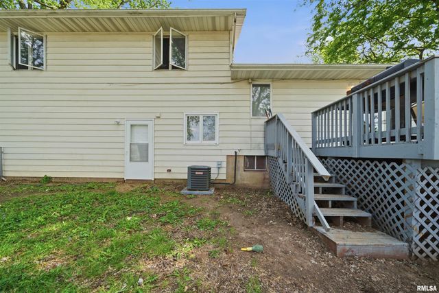 1315 PRINCE Street, Pekin, IL 61554