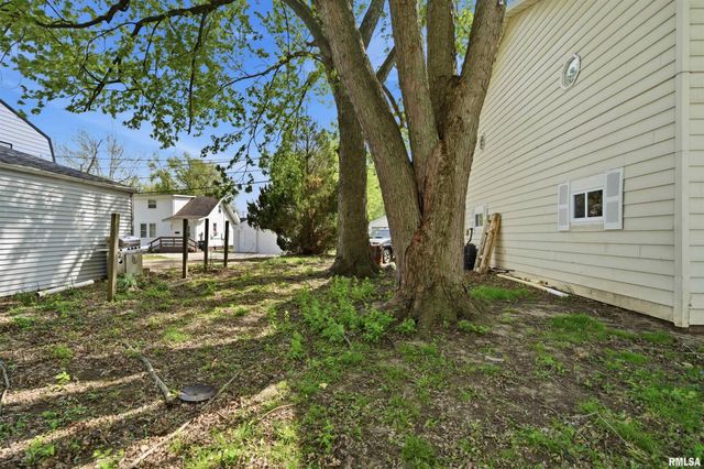 1315 PRINCE Street, Pekin, IL 61554