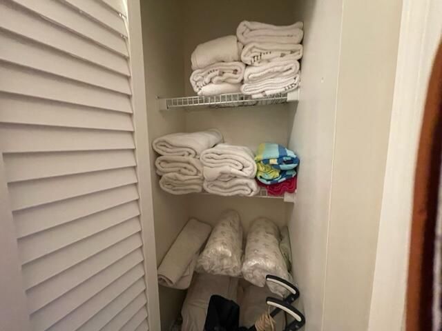 22 Colonial Club Drive 103, Boynton Beach, FL 33435