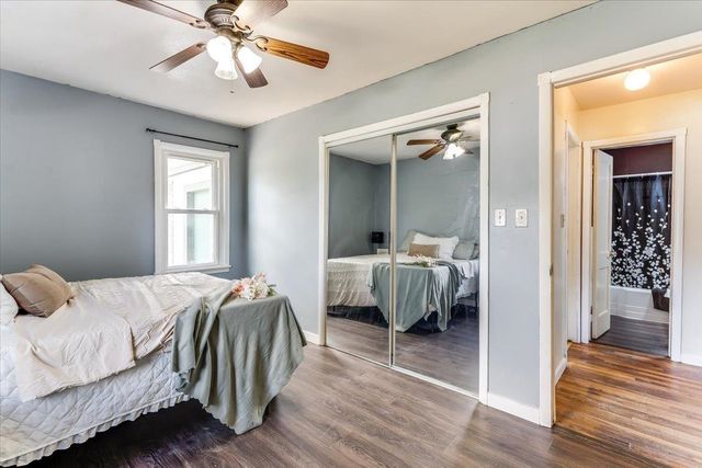 417 W Hollywood Dr, Wichita, KS 67217