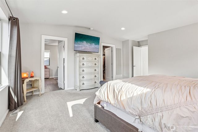 24 151st Street SW, Lynnwood, WA 98087