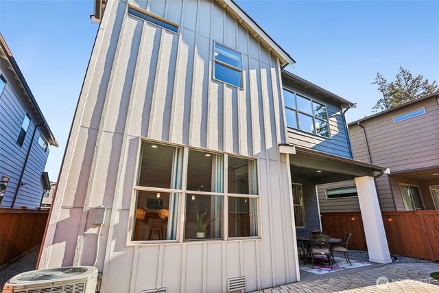 24 151st Street SW, Lynnwood, WA 98087