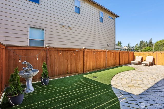24 151st Street SW, Lynnwood, WA 98087