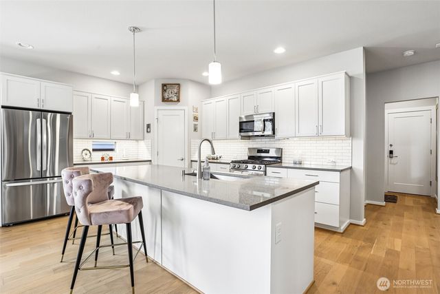 24 151st Street SW, Lynnwood, WA 98087