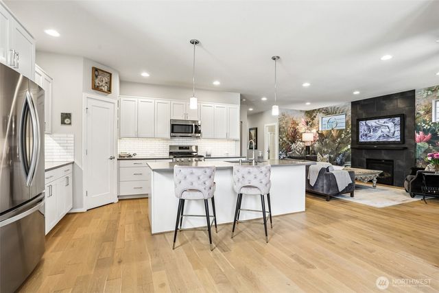 24 151st Street SW, Lynnwood, WA 98087