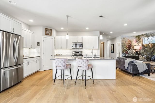 24 151st Street SW, Lynnwood, WA 98087