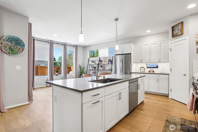 24 151st Street SW, Lynnwood, WA 98087