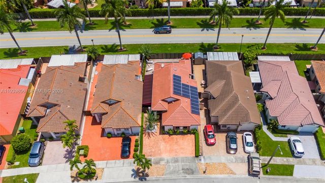 945 NW 132nd Ave W, Miami, FL 33182