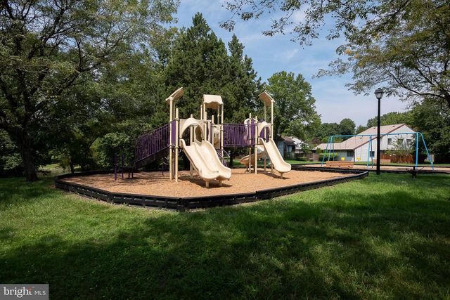 1928 TILGHMAN DR, Crofton, MD 21114