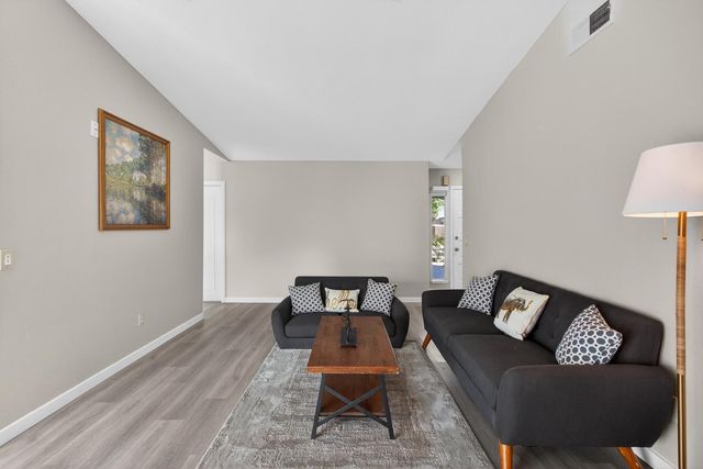 7064 Canevalley Cir, Citrus Heights, CA 95621