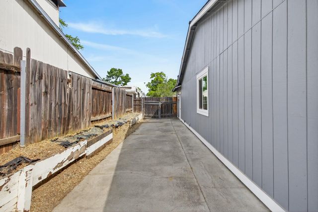 7064 Canevalley Cir, Citrus Heights, CA 95621