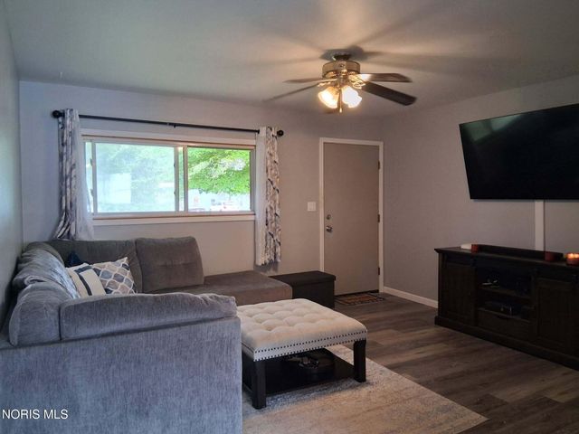1802 Newport Avenue, Toledo, OH 43613