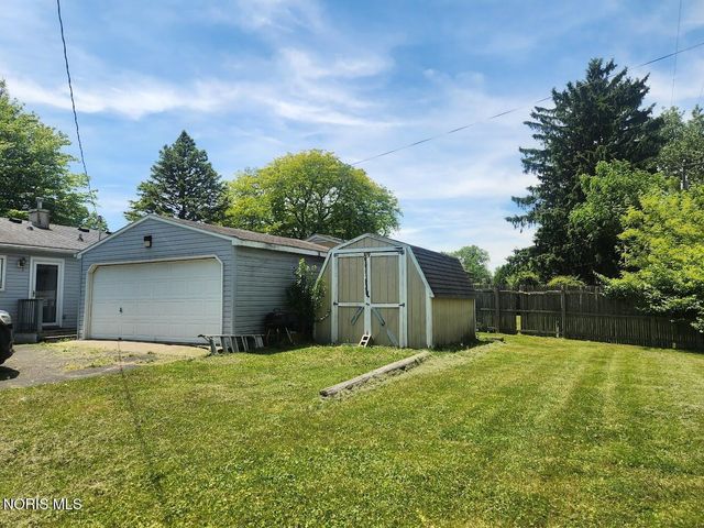 1802 Newport Avenue, Toledo, OH 43613