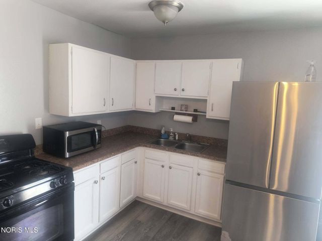 1802 Newport Avenue, Toledo, OH 43613