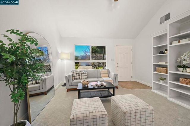 1358 1358 Swallowtail Rd, Concord, CA 94521