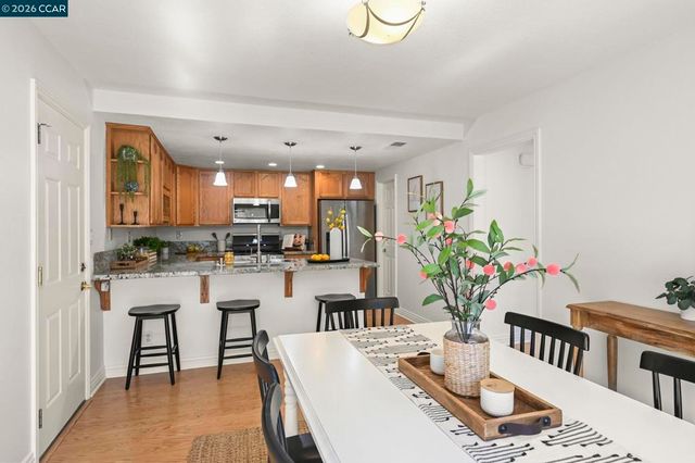 1358 1358 Swallowtail Rd, Concord, CA 94521