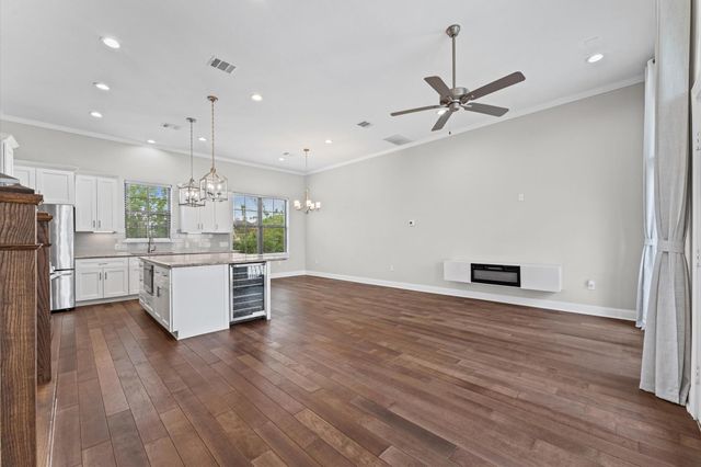 3339 Beverly Forest Drive, Houston, TX 77057