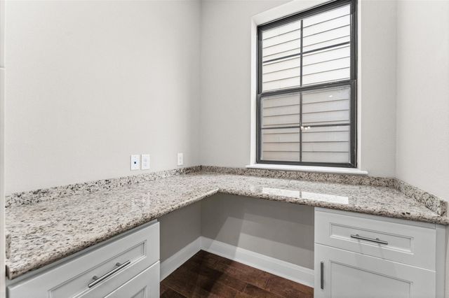 3339 Beverly Forest Drive, Houston, TX 77057